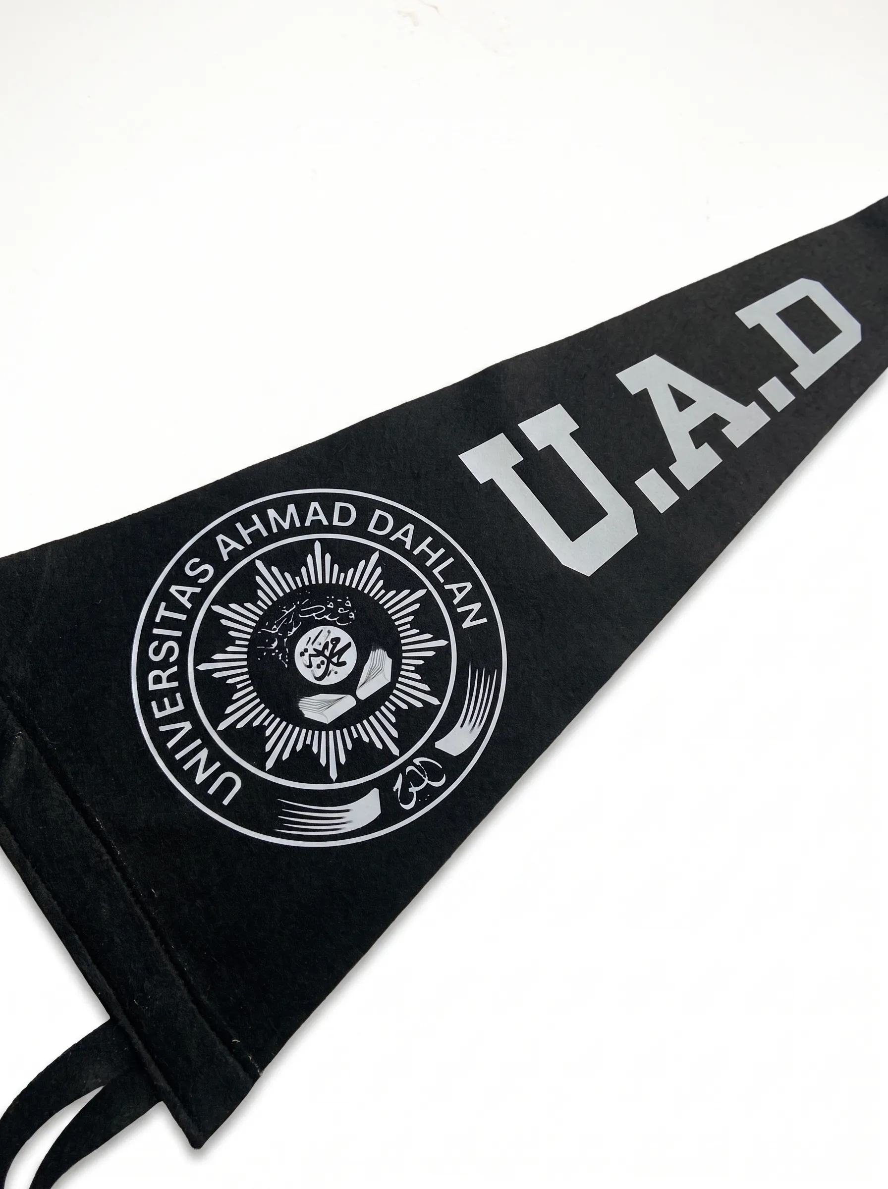 Universitas Ahmad Dahlan Pennant