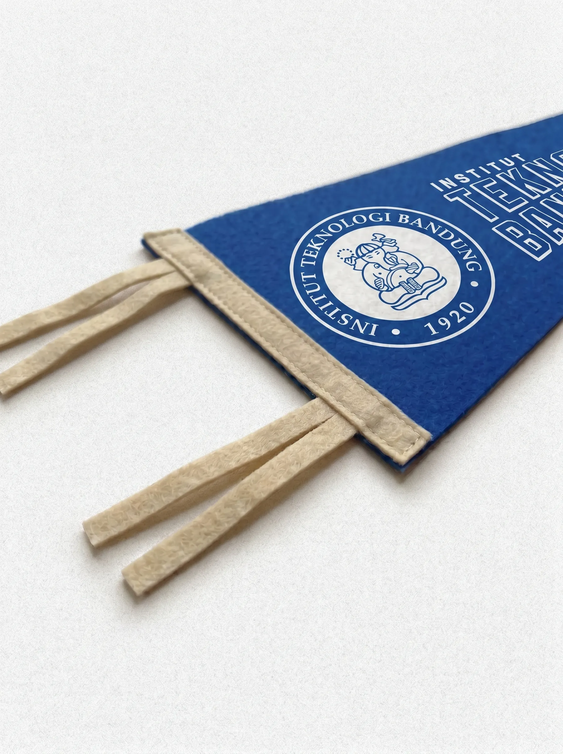 Institut Teknologi Bandung Pennant